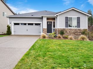 17625 Crossing Dr E, Puyallup, WA 98374