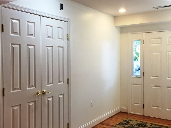 Entry foyer with closet