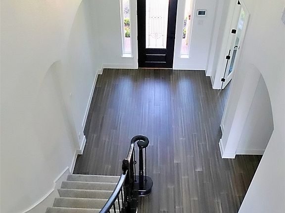 4th image of 4008 Emery Ave