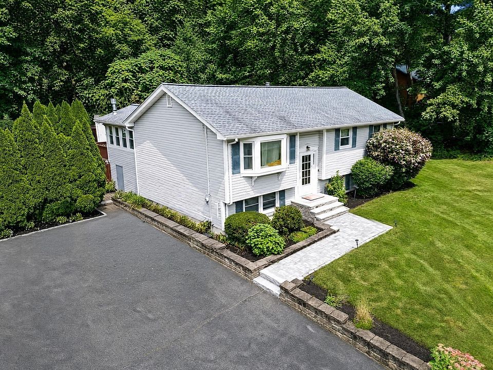 1st image of 71 Martha Ave