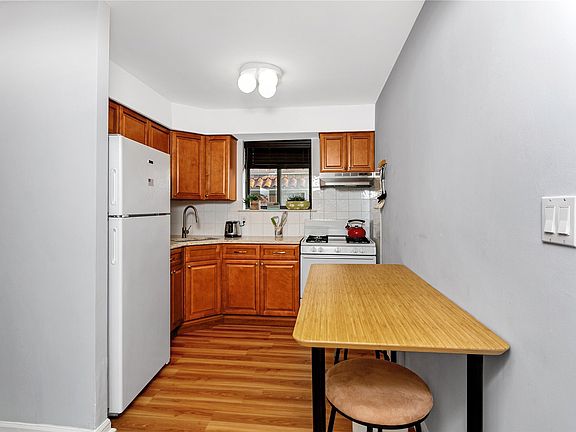 5th image of 61-21 169th St #3