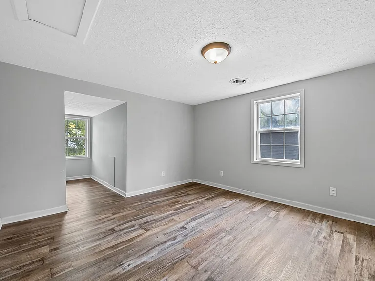 718 Central Ave — Photo 11