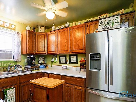 5th image of 10013 Township Road 94