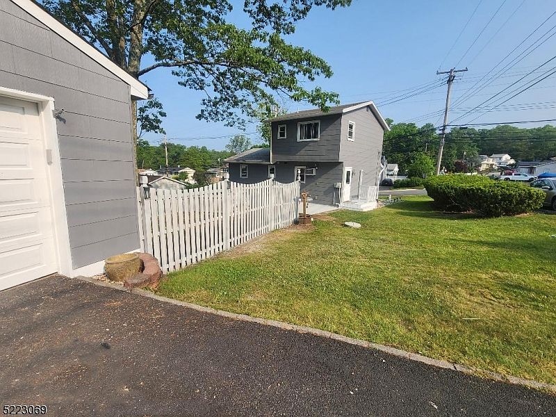 320 Durban Ave Hopatcong, NJ, 07843 Apartments for Rent Zillow