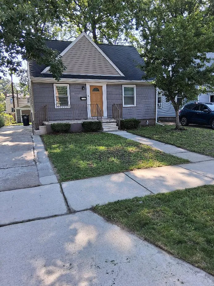Mohawk Ave, Royal Oak — Photo 2