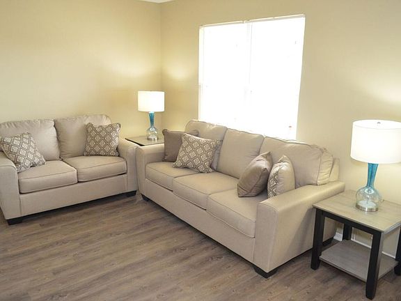 Living Room_08242018