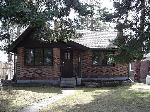 Brick/Stucco Exterior