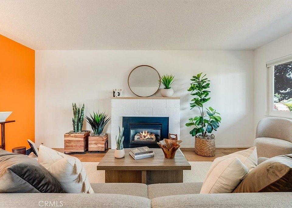 1st image of 589 Mar Vista Dr