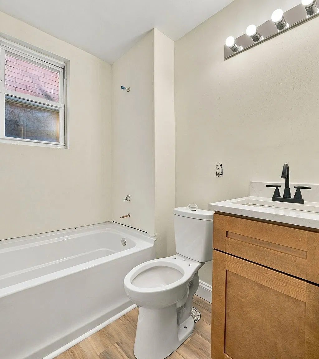 3 bed, 1500 sqft, $2,000 — Photo 3