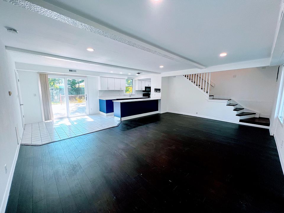 Living room 1