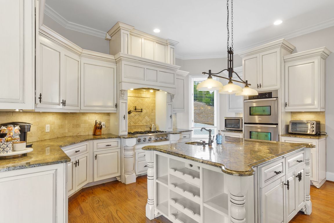 next background image