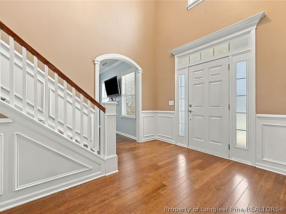 3rd image of 241 Heathrow Dr