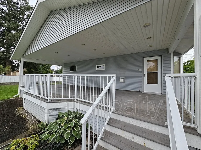 10401 E Valleyway Ave — Photo 16