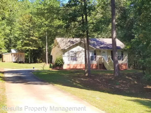 3587 State Highway 18, West Point, GA 31833