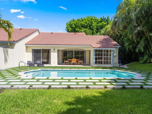 2236 Las Casitas Drive, Wellington, FL 33414