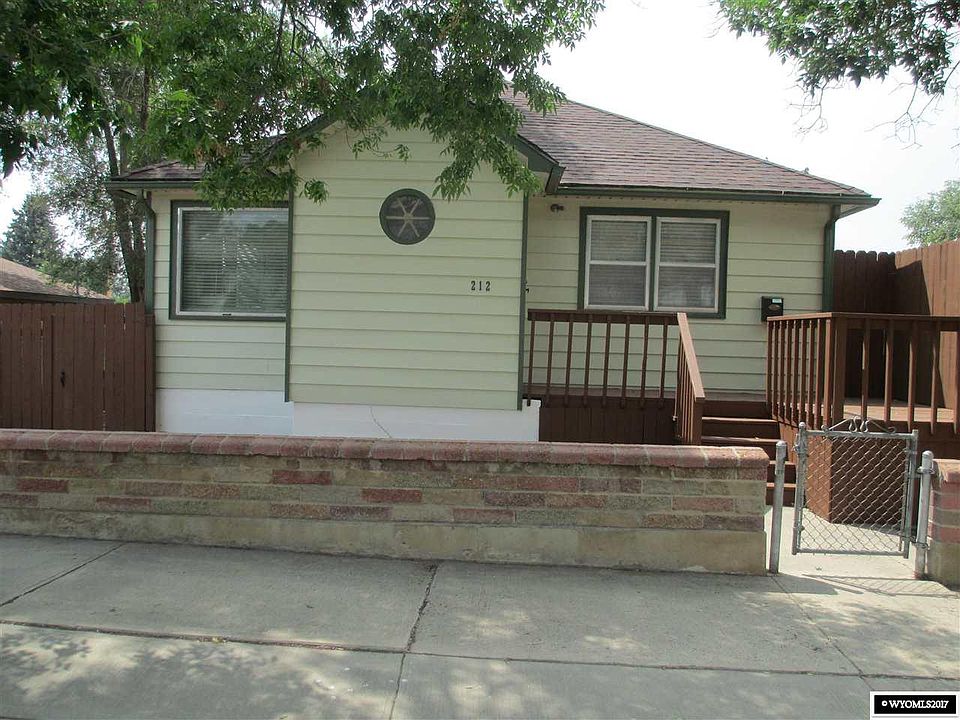 1st image of 212 Marion St