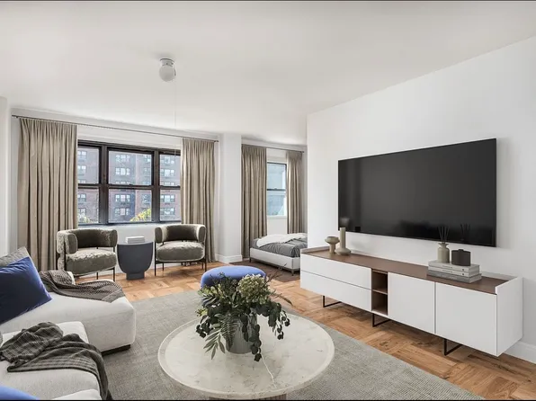 301 E 63rd St APT 5C, New York, NY 10065