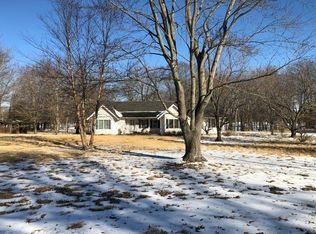 12608 Hickory Hills Ln, Marion, IL 62959