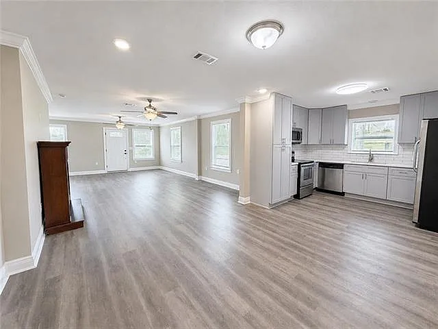 4 bed, 2.5 bath, 1504 sqft, $2,200 — Photo 4