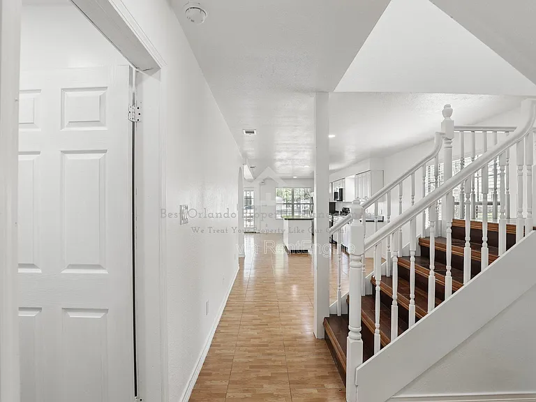 820 Altaloma Ave — Photo 14
