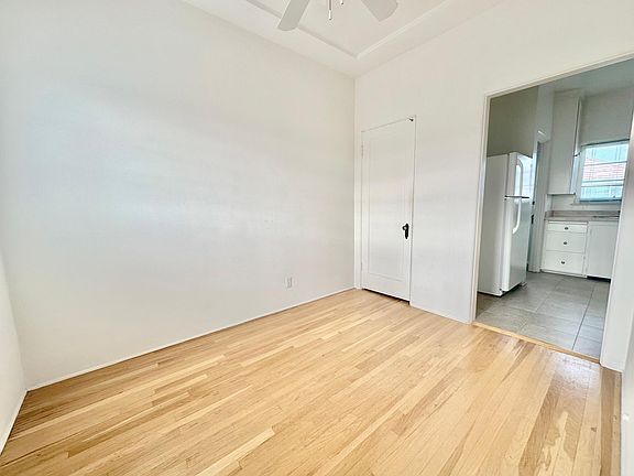 3rd image of 633 9th St APT 5