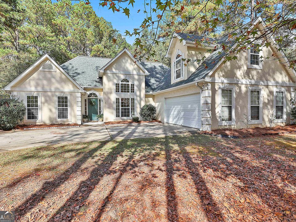 1st image of 45 Tyler Woods Dr