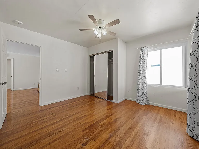 5658 Mary Lane Dr — Photo 25