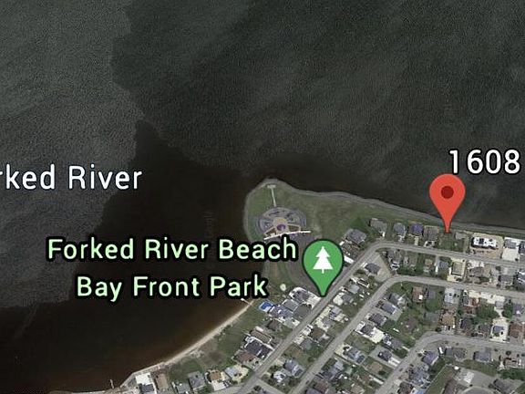 2nd image of 1608 Beach Blvd