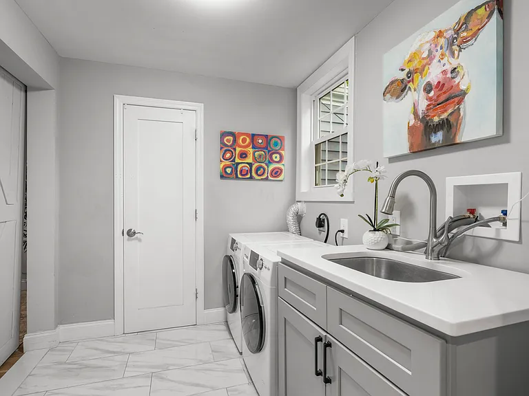 1 Harmon Dr — Photo 6