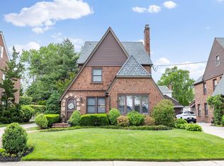 179 Brixton Rd S, Garden City, NY 11530