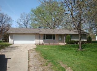 346 Barron Dr, Michigan Center, MI