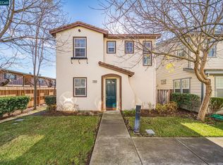 1618 Centennial Dr, Fairfield, CA 94533