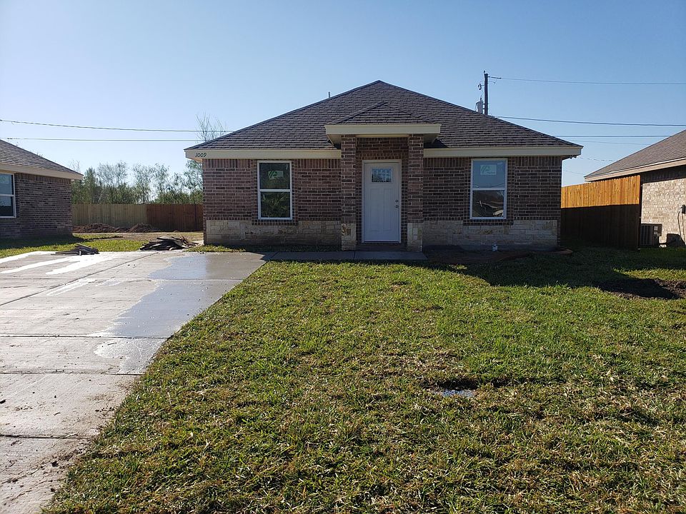 1st image of 1009 Zelda Ave