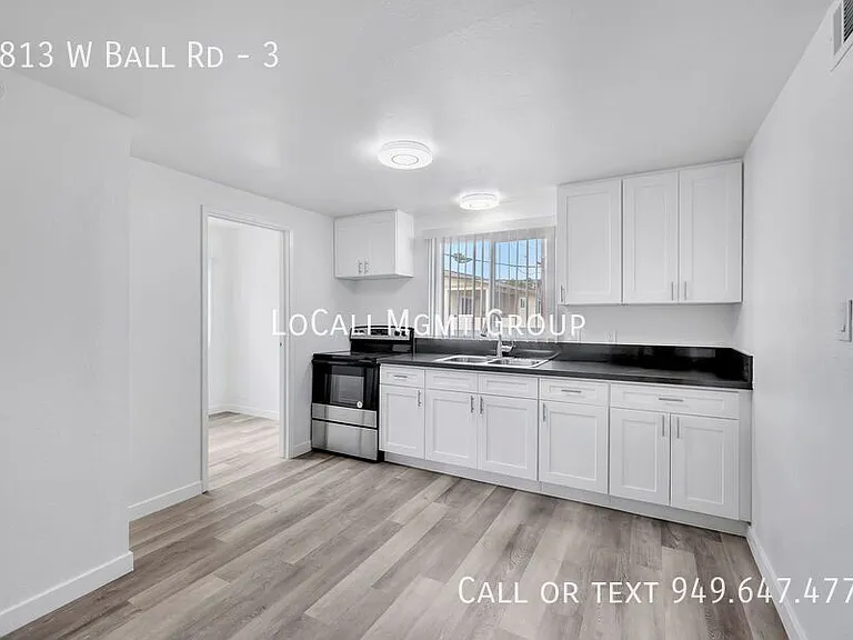 1813 W Ball Rd #3 — Photo 21