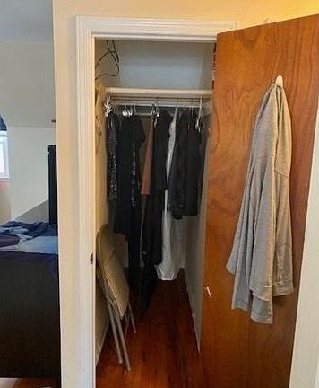 5th image of 25 Long St