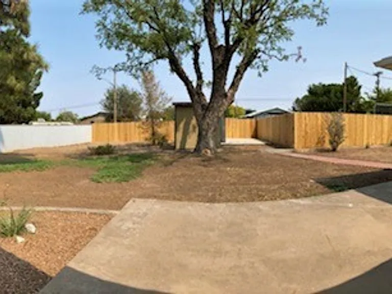 1107 S Yates St — Photo 18