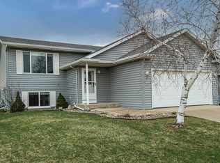 5219 Kingsbury Pl NW, Rochester, MN 55901