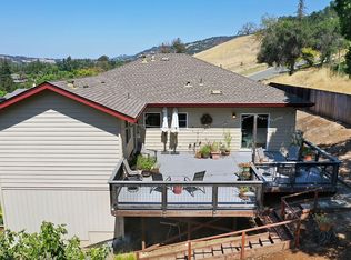 5240 Hoyal Dr, Santa Rosa, CA 95409