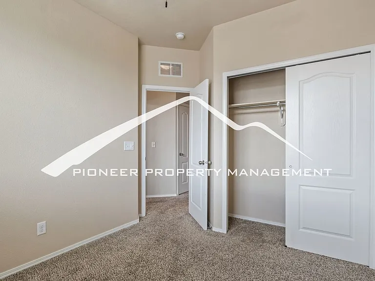 6247 Fowler Mill Point — Photo 16