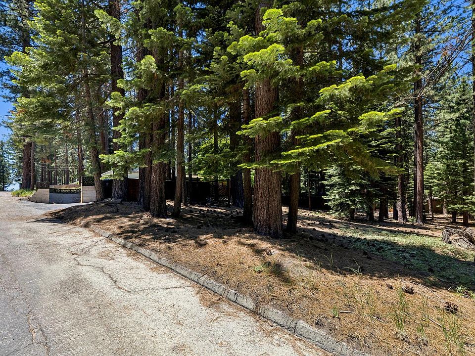 2nd image of 1356 Bonanza Ave