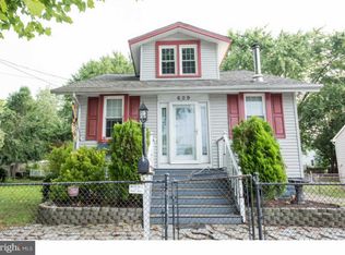 609 Sycamore Ave, Croydon, PA 19021