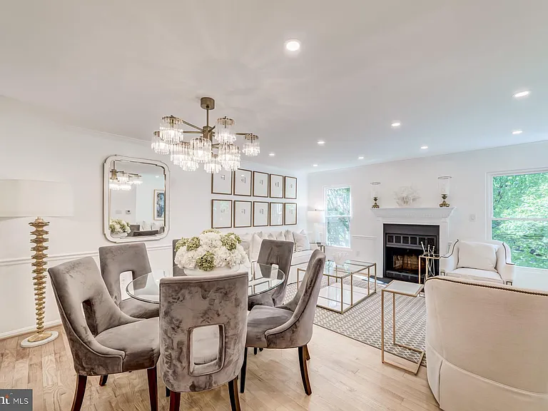 8 Carriage House Cir — Photo 15
