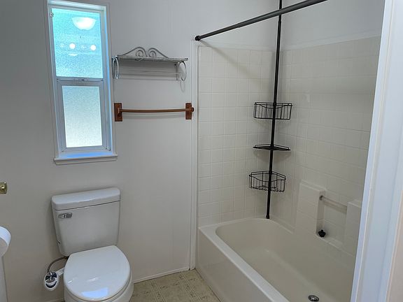 2nd image of 18599 Elm Ave