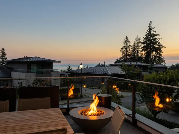 2993 Burfield Pl, West Vancouver, BC V7S 0A9