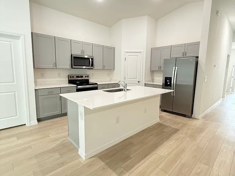 5409 San Pietro Dr — Photo 2