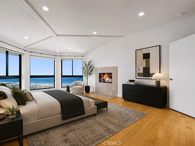 1326 Skyline Dr — Photo 25