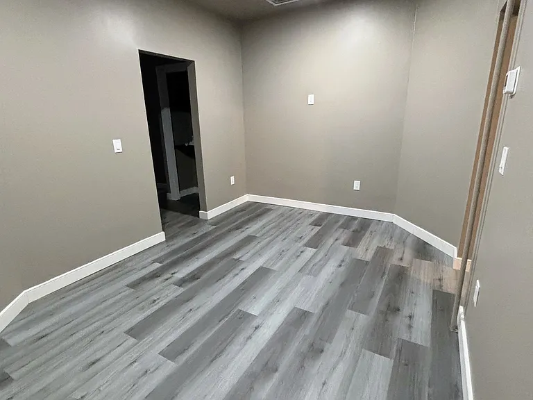 Extra bedroom or living room space
