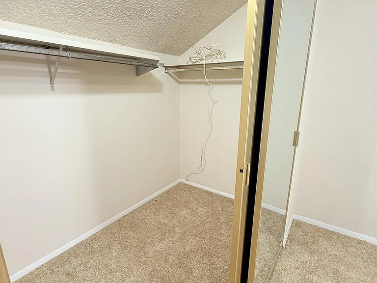 504 Heritage Dr — Photo 29