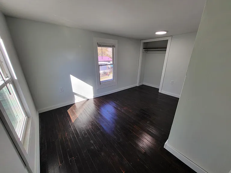 23 Cherry Ln #C — Photo 4