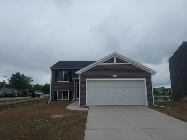 13654 Oasis Ave, Holland, MI 49424